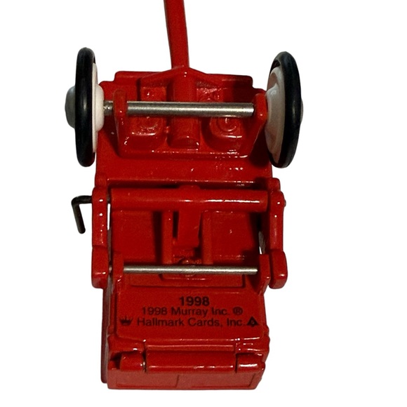 Hallmark 1955 Murray Tractor and Trailer Ornament Die Cast Red Tractor - Picture 15 of 16